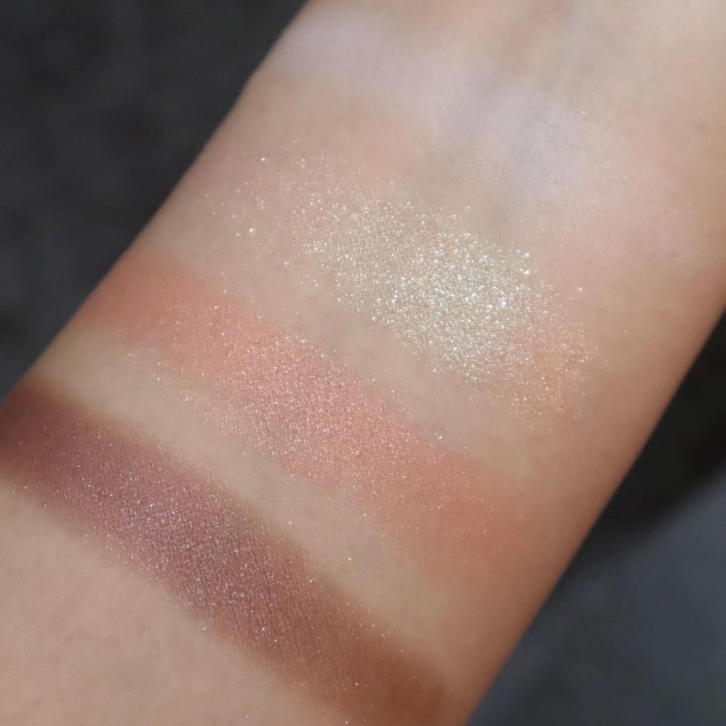 カラードシャドウ/KANEBO/アイシャドウパレットを使ったクチコミ(2枚目)