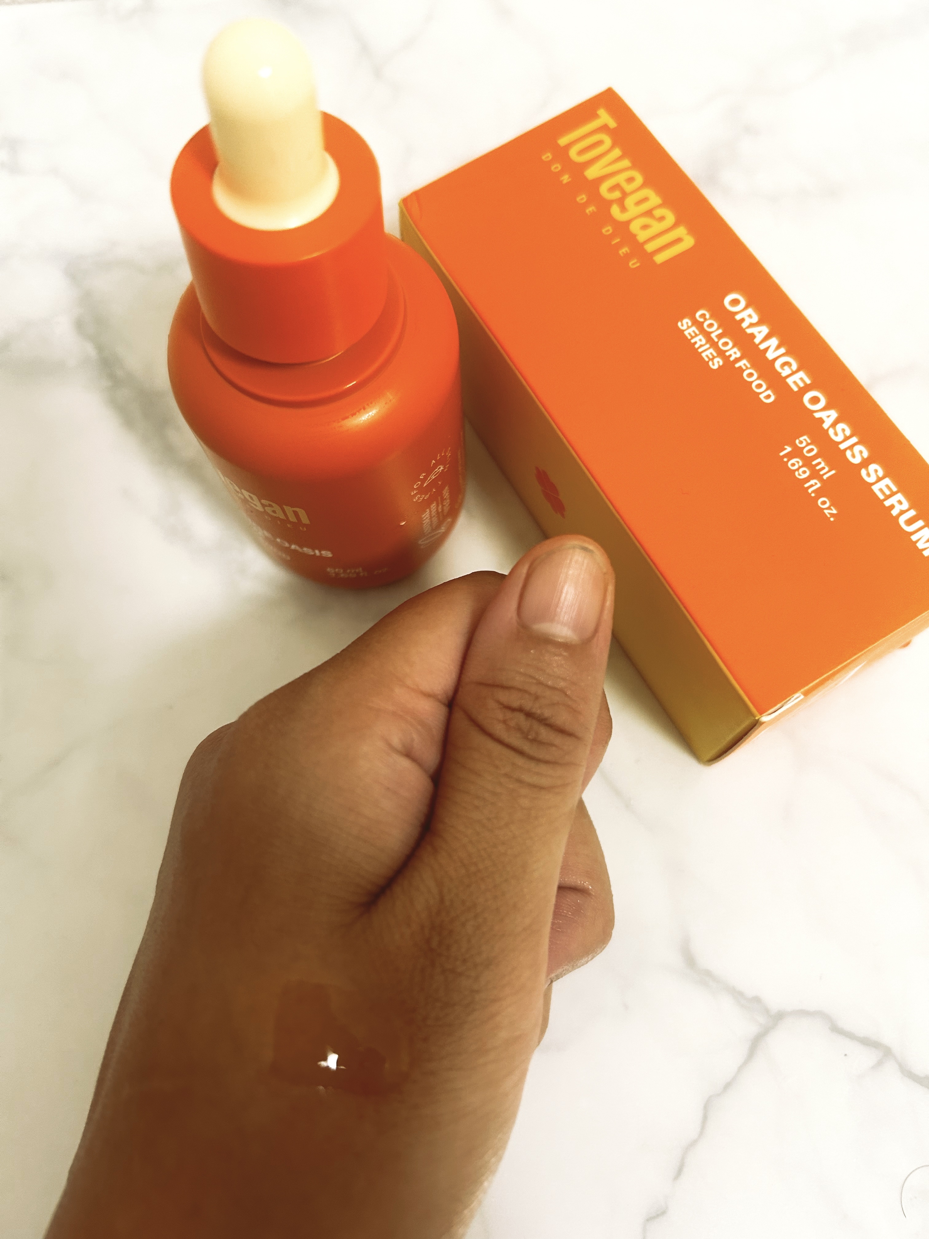 カラーフードシリーズオレンジオアシスセラム/Tovegan/美容液を使ったクチコミ（2枚目）