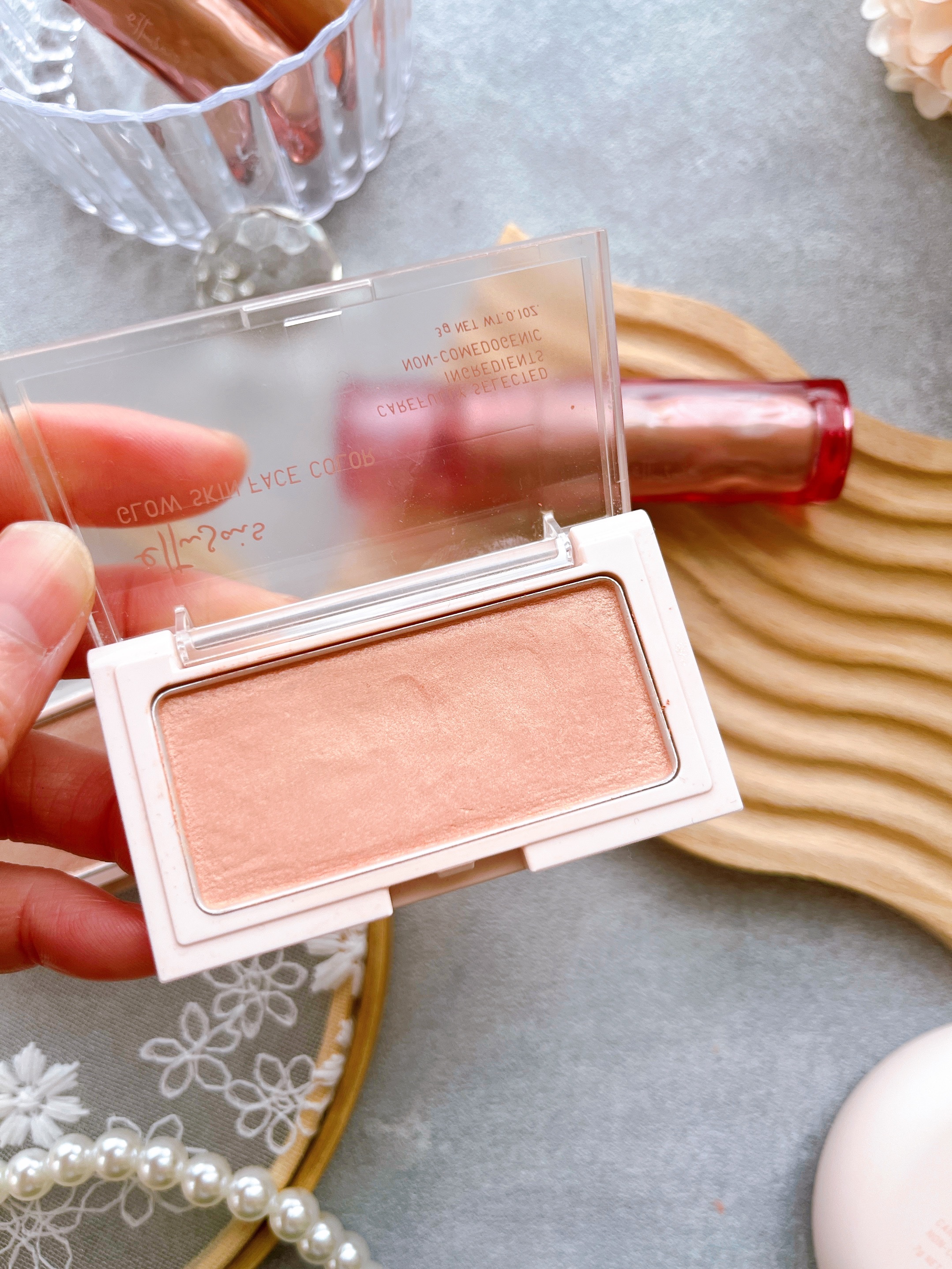 エテュセ グロウスキン フェイスカラー 01 <ハイライター>/ettusais/パウダーハイライトを使ったクチコミ（3枚目）