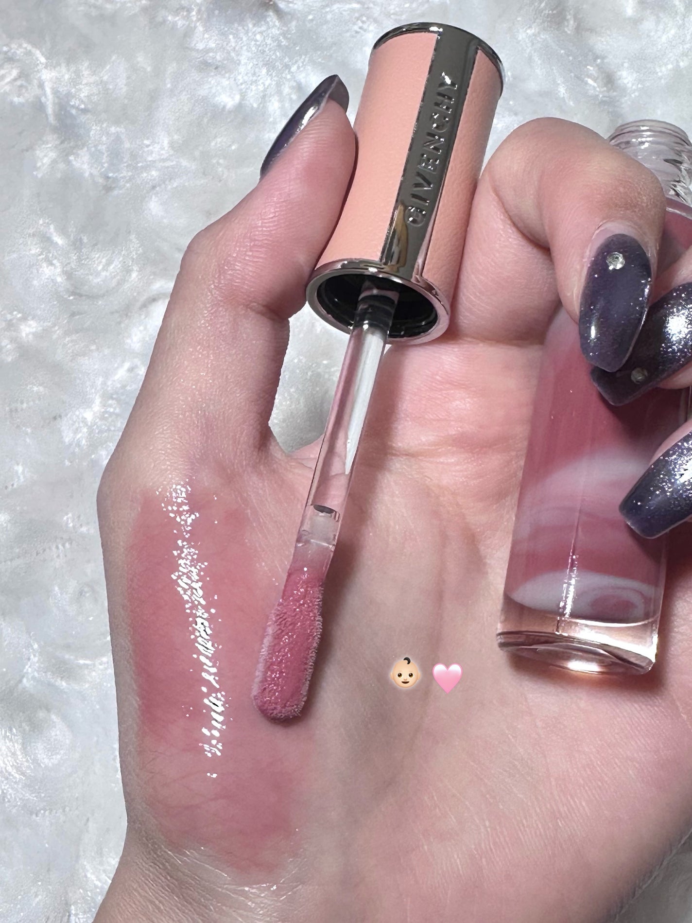 ローズ・パーフェクト・リキッド/GIVENCHY/口紅を使ったクチコミ(3枚目)