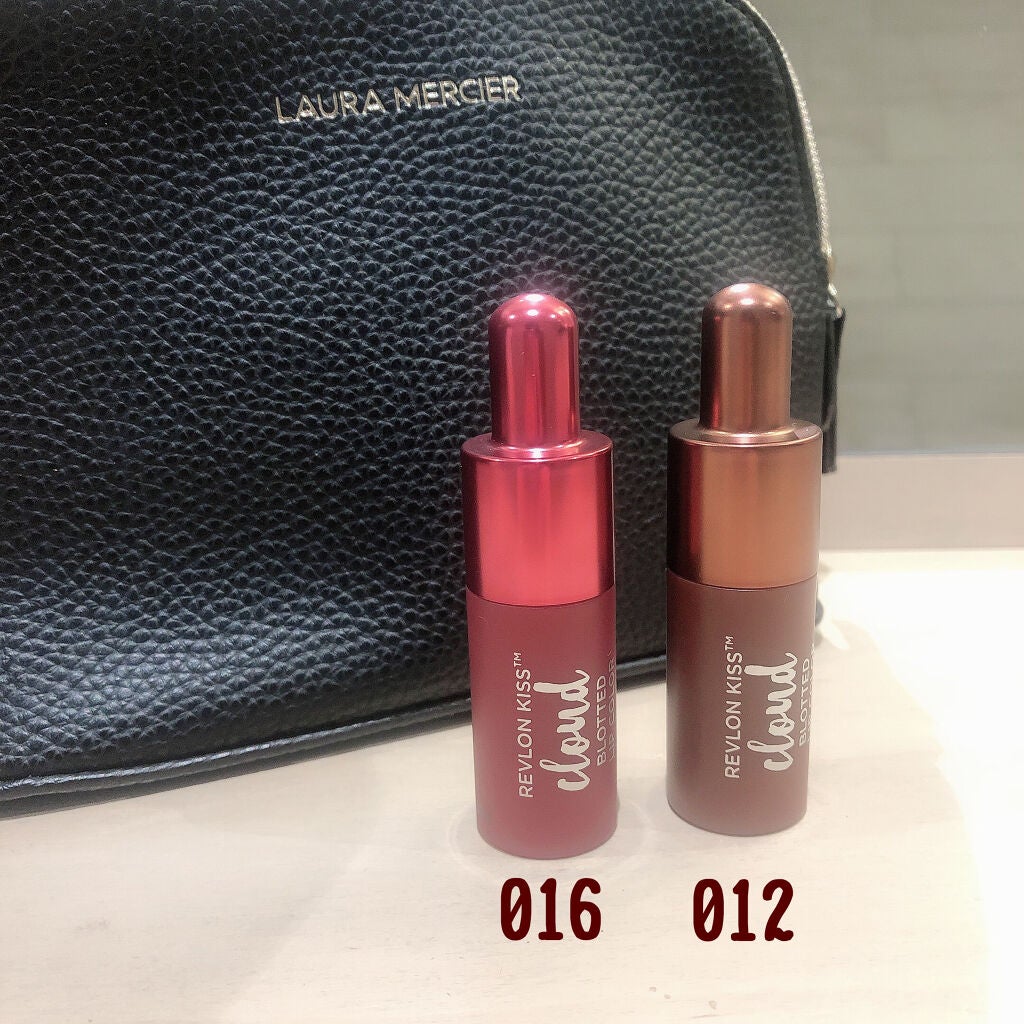 キス クラウド ブロッテッド リップ カラー/REVLON/口紅を使ったクチコミ(2枚目)