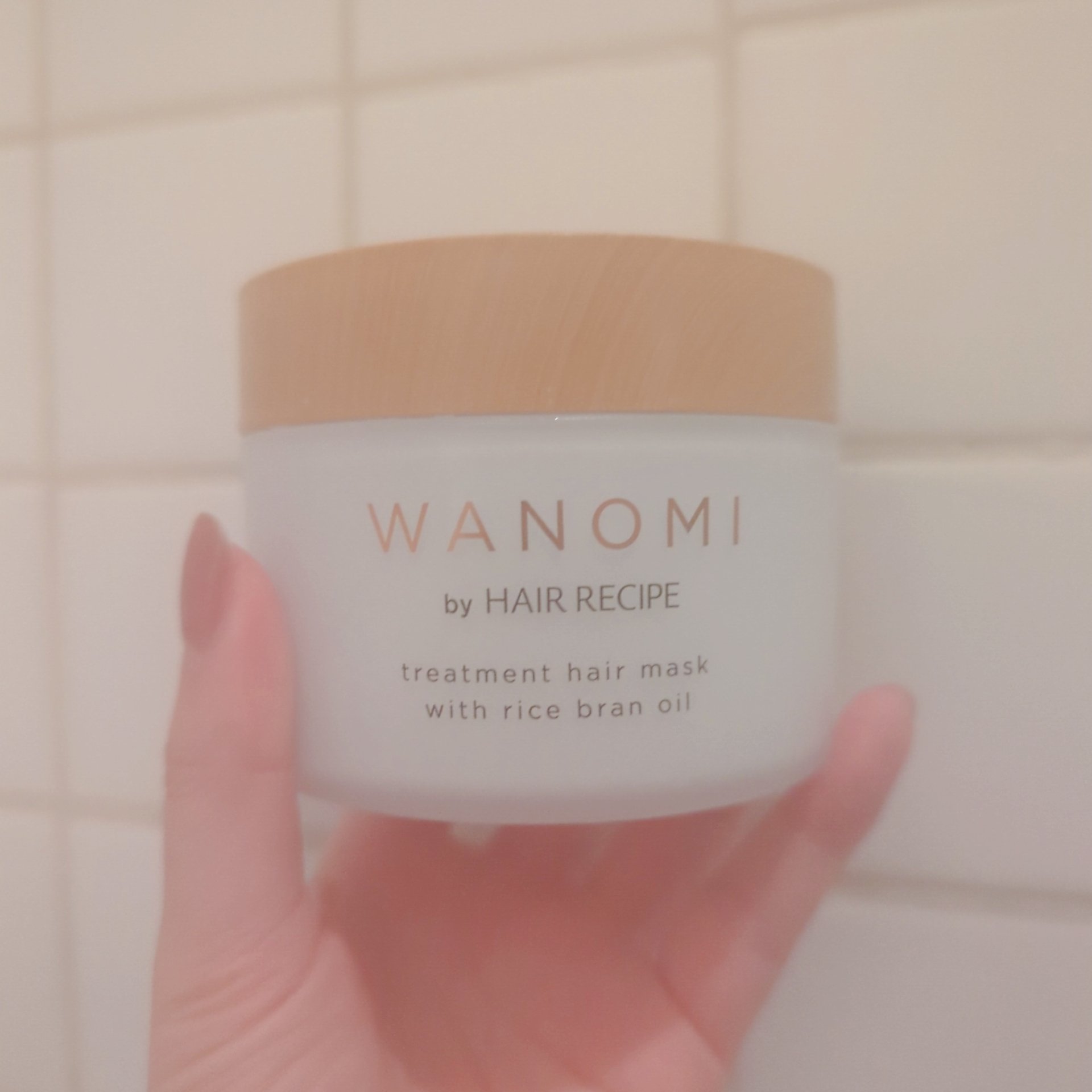 ☆WANOMI とろとろ トリートメント ヘアマスク☆

こちら洗い流すトリートメントです

名前の通り、とろとろとしたテクスチャで
水気をきった髪にも絡ませやすく、
その後の洗い流しもし易いメリットがあります👌✨

推しポイント
◎おき