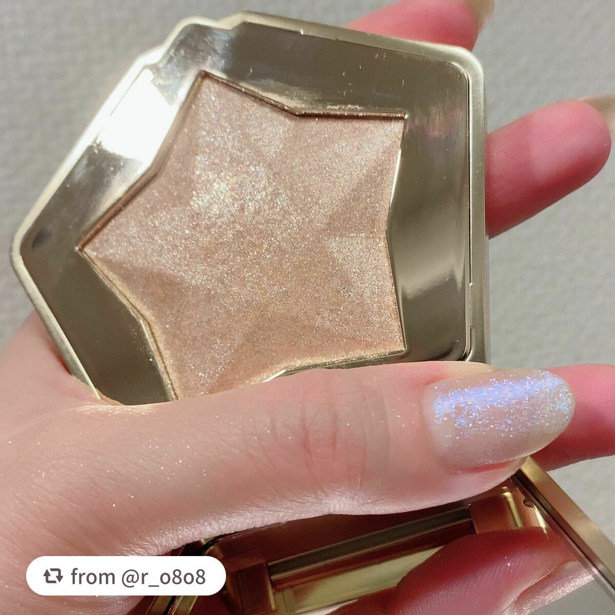 スターダストダイヤモンドハイライトパウダー/PERFECT DIARY/パウダーハイライトを使ったクチコミ(1枚目)