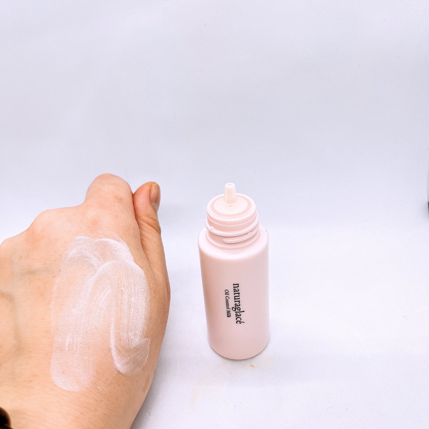 オイルコントロール ミルク /ナチュラグラッセ/化粧下地を使ったクチコミ(3枚目)