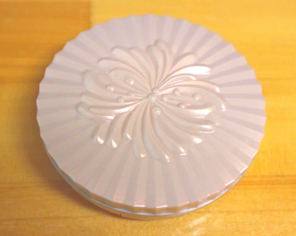 セッティング パウダー/PAUL & JOE BEAUTE/プレストパウダーを使ったクチコミ（2枚目）