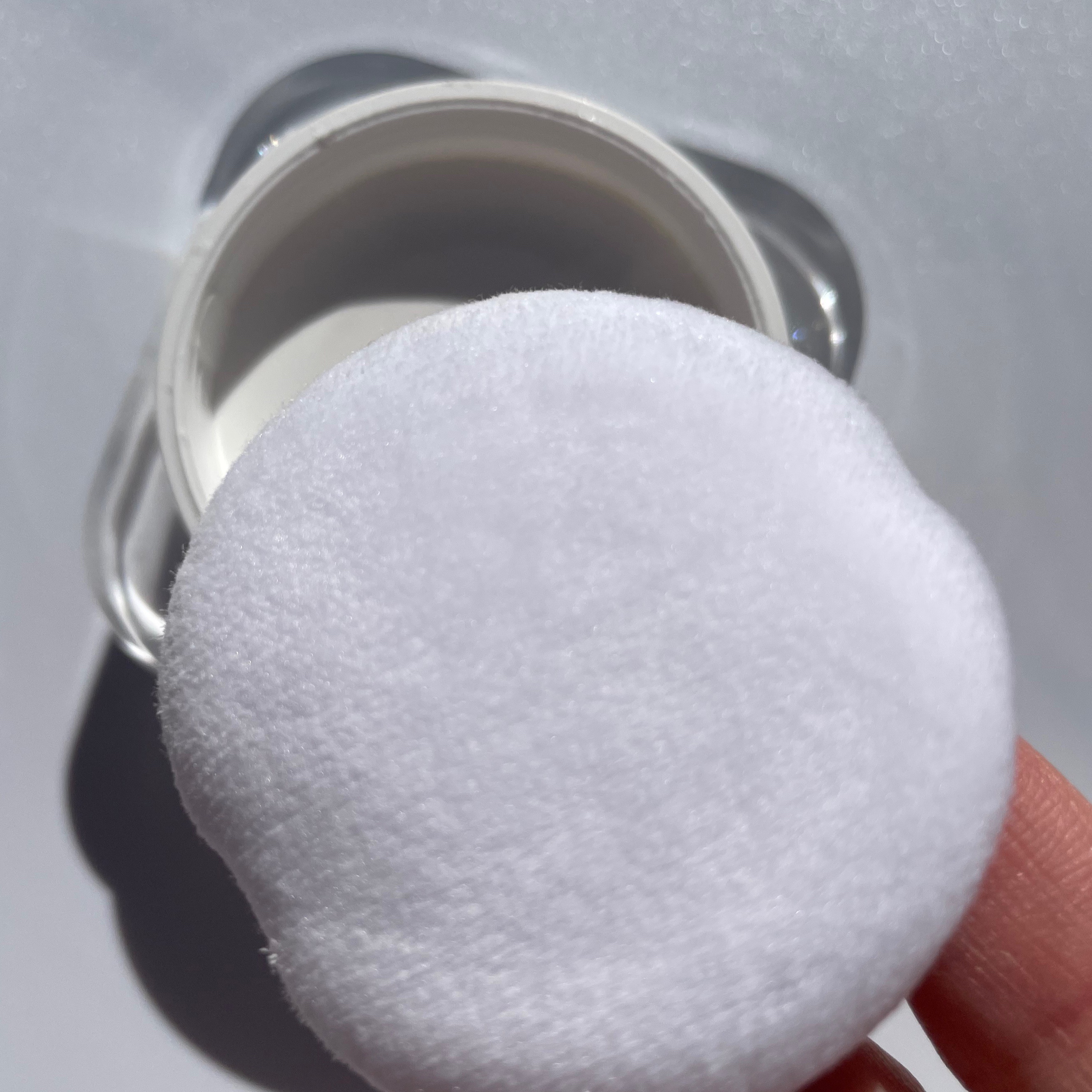 LionWell（ライオンウェル） ライトウェイト ルースパウダーのクチコミ「赤ちゃんのような滑らかな肌✨



• ───── ✾ ───── •


LionWell
.....」（3枚目）