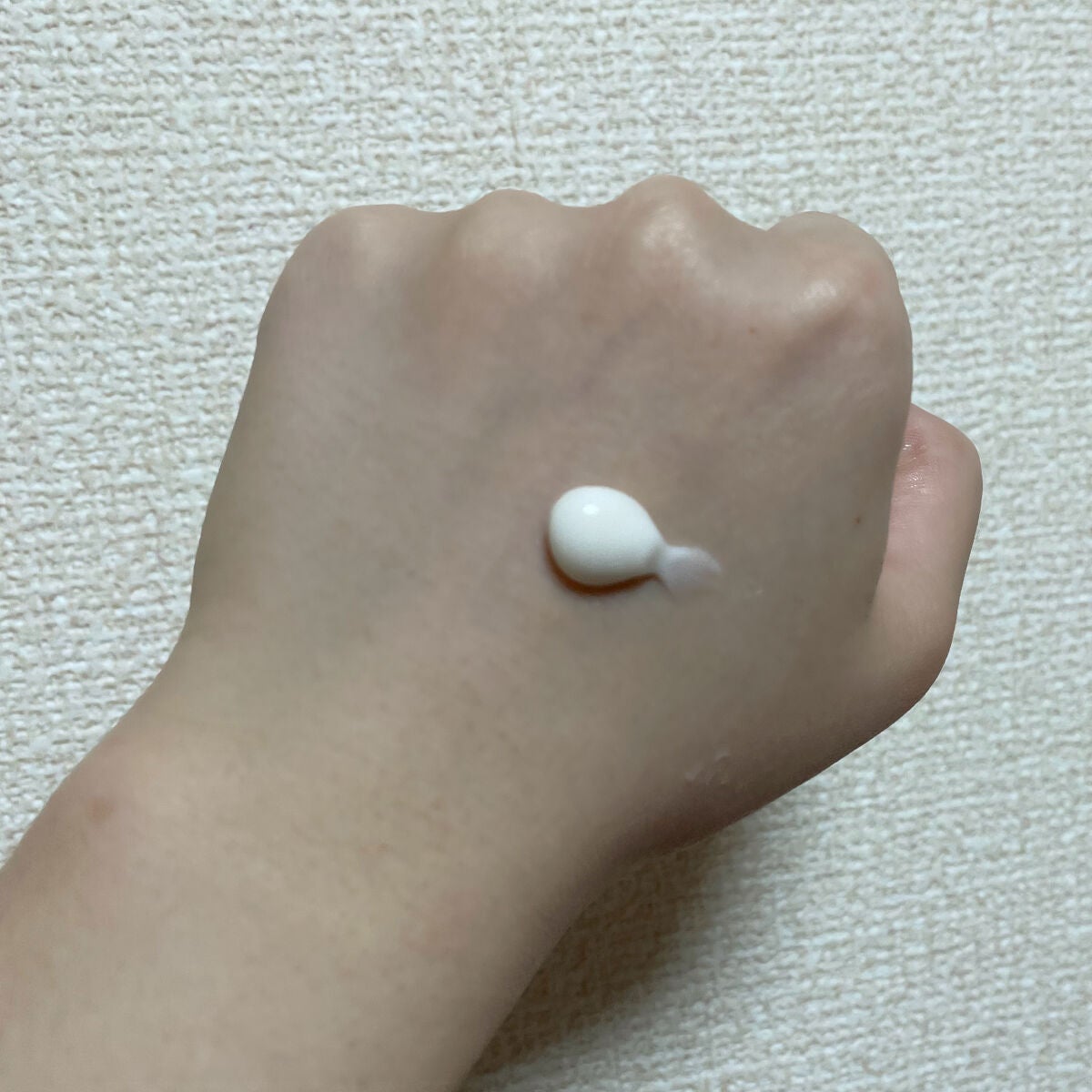 ナチュラルハンドクリーム ライト/カントリー&ストリーム/ハンドクリームを使ったクチコミ(2枚目)