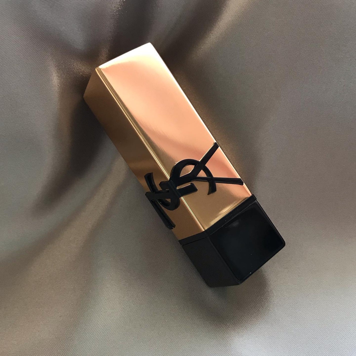 ルージュ ピュールクチュール/YVES SAINT LAURENT BEAUTE/口紅を使ったクチコミ(7枚目)