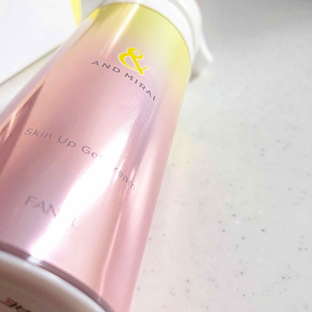 ファンケル アンドミライ スキンアップジェルクリームのクチコミ「毎日浴びる#ブルーライト
肌にも悪いのは分かっているけど
具体的な対策が
出来ていないのがホン.....」（1枚目）