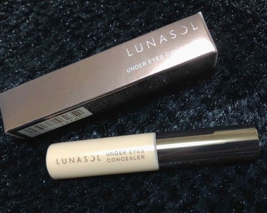 LUNASOL アンダーアイズコンシーラーのクチコミ「小倉唯ちゃんが愛用しているということで購入しました✩
こってりとしたテクスチャーでマットですが.....」（1枚目）