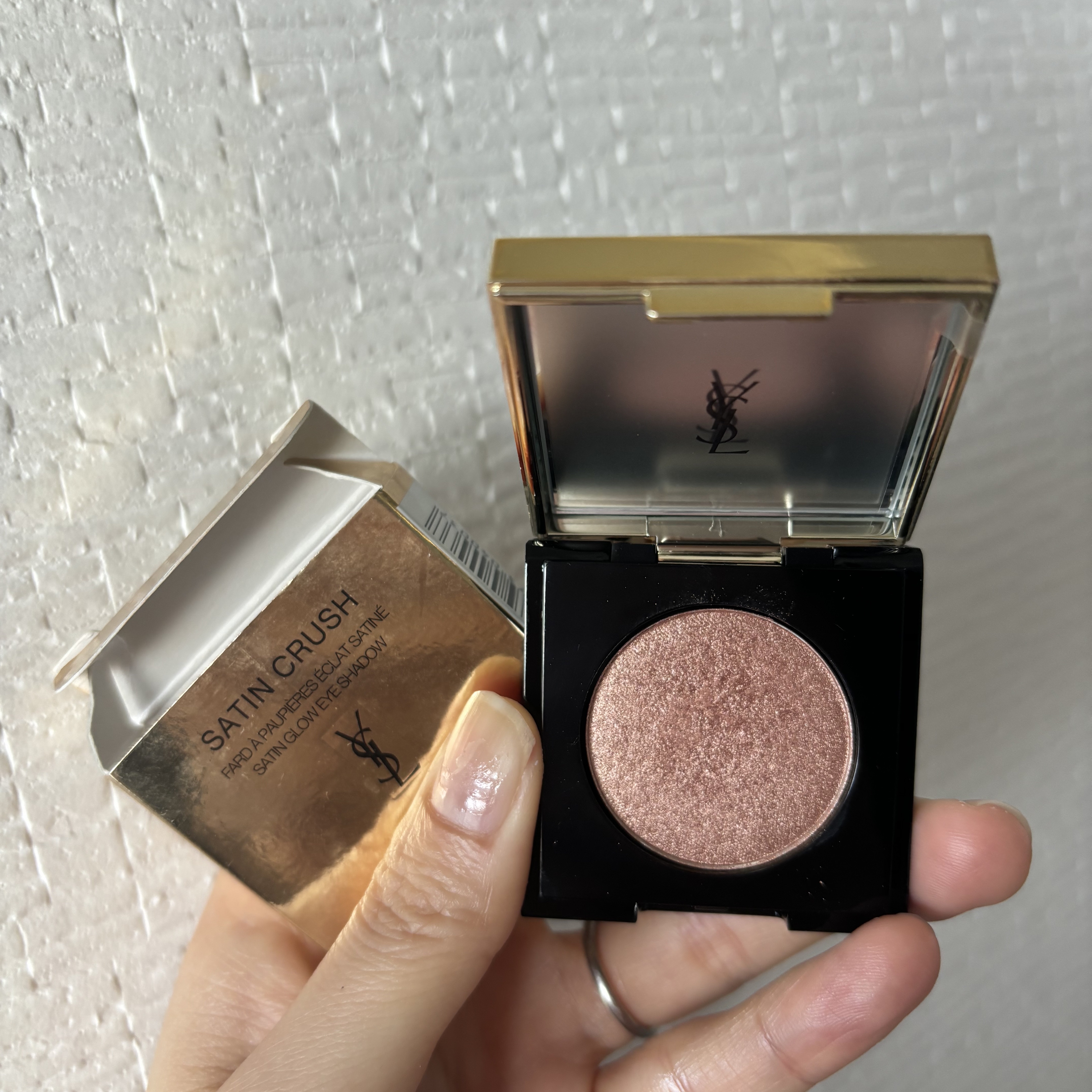 サテン クラッシュ No.4 エクストリーム コッパー/YVES SAINT LAURENT BEAUTE/単色アイシャドウを使ったクチコミ（1枚目）