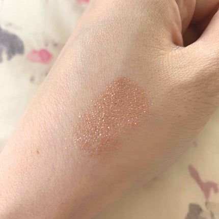 ダズルシャドウ/M・A・C/単色アイシャドウを使ったクチコミ(2枚目)