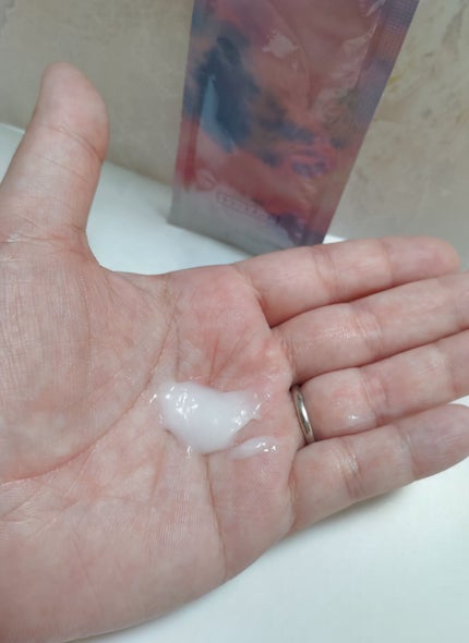 オーバーナイト ヘアセラム/+tmr/ヘアオイルを使ったクチコミ(5枚目)