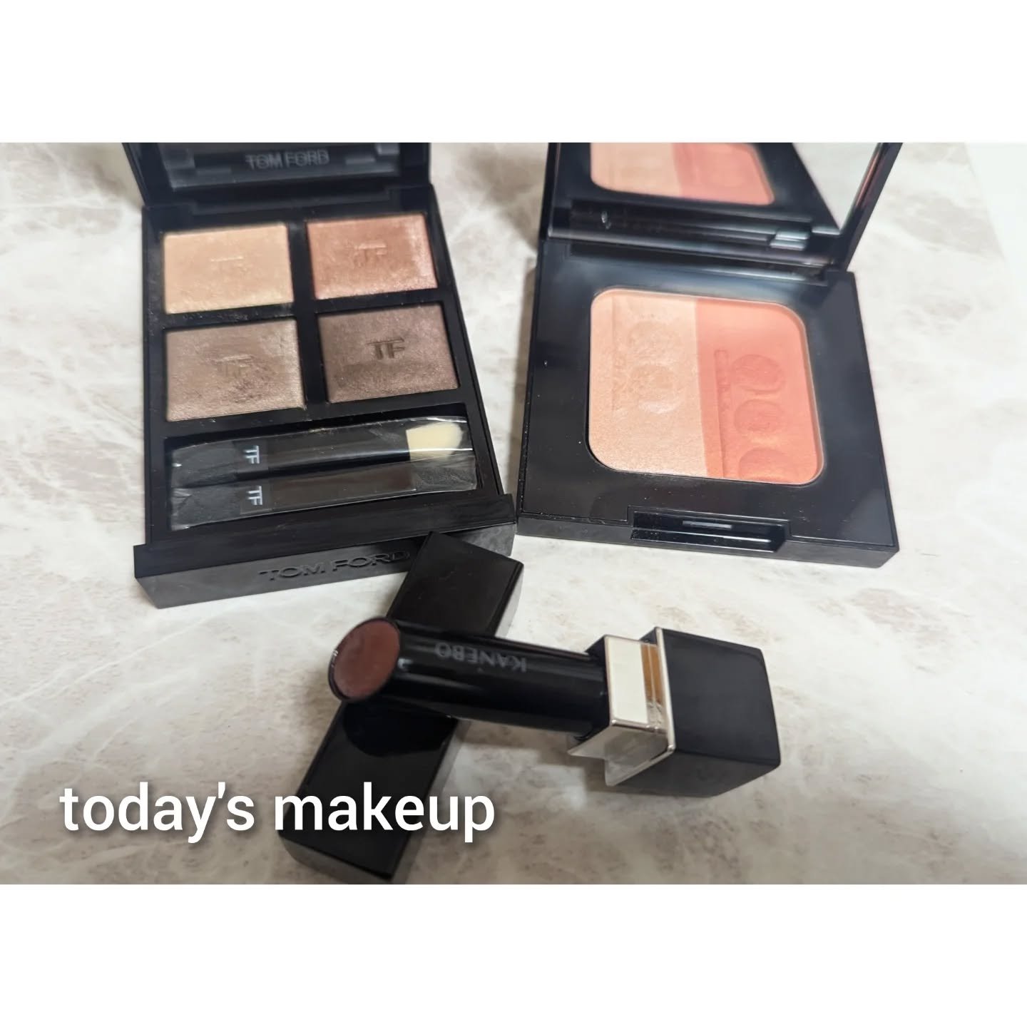 ナクレハイライターブラッシュデュオパレット/shu uemura/パウダーハイライトを使ったクチコミ（1枚目）