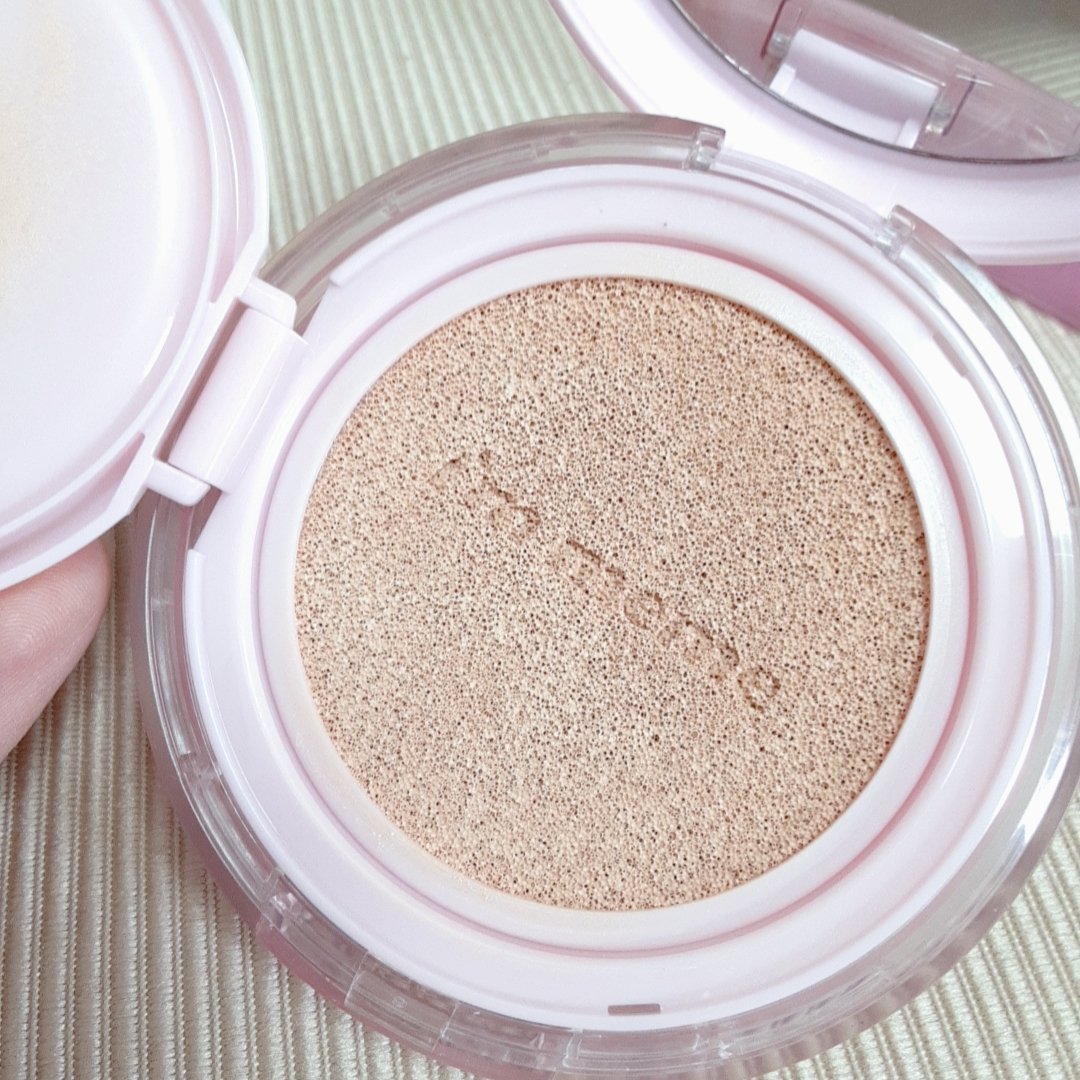 ワンダーベルベットラスティングクッション/i’m meme/クッションファンデーションを使ったクチコミ（2枚目）