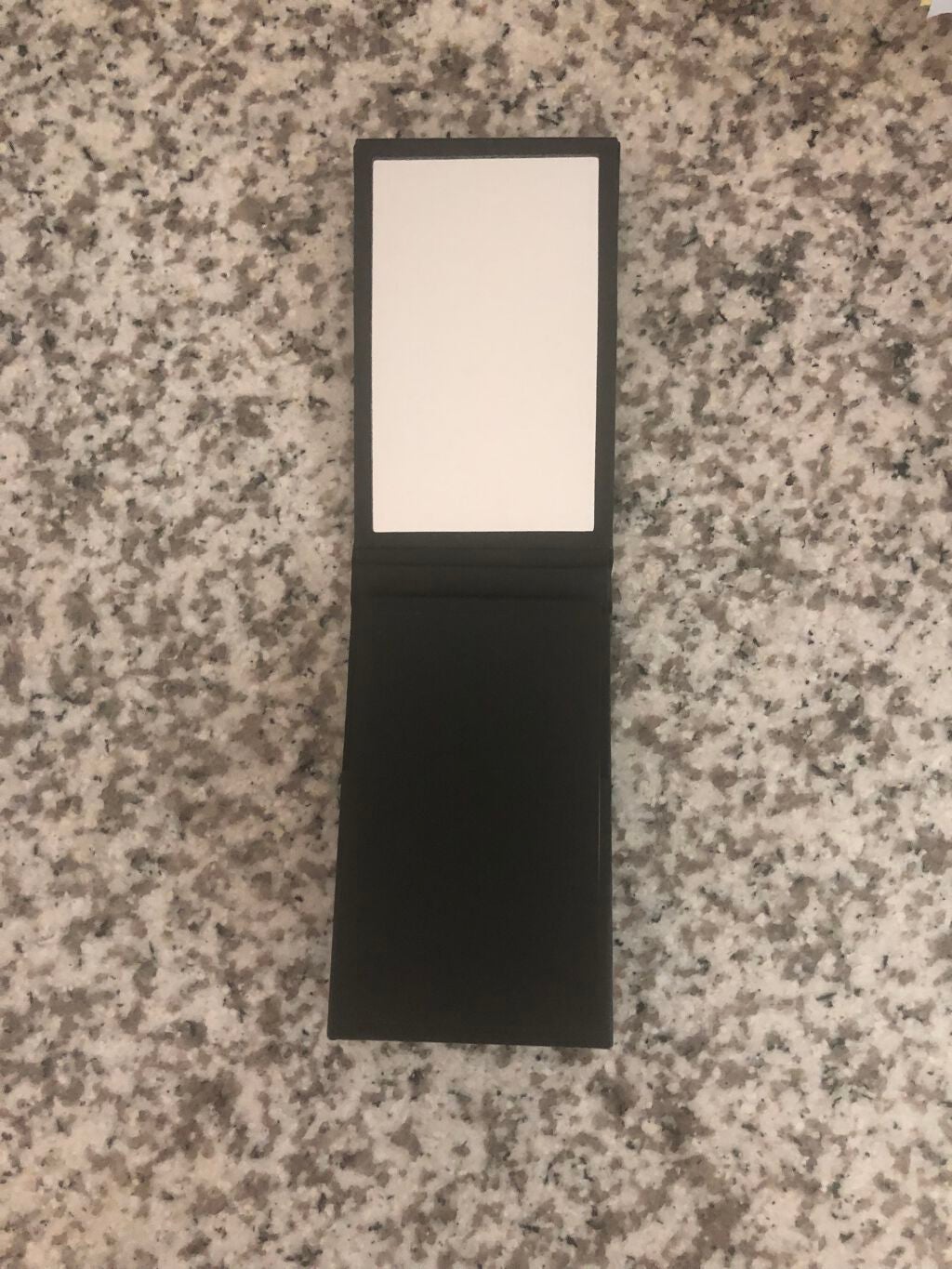 オイル コントロール ティッシュ/CHANEL/あぶらとり紙を使ったクチコミ(2枚目)