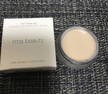 rms beauty アンカバーアップのクチコミ「"un"cover-up 000
アンカバーアップ 000


こちらはコンシーラー兼ファンデ.....」（1枚目）