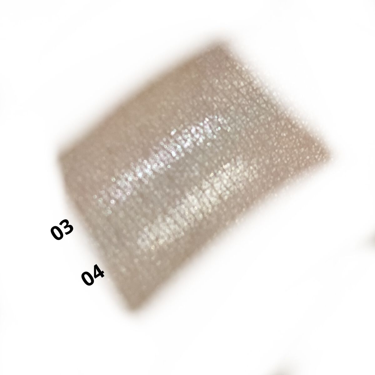 b idol 1moreペンシル スポットハイライトのクチコミ「▽B IDOL  1moreペンシル スポットハイライト▽
03 ローズ
04 アイボリー

.....」（2枚目）