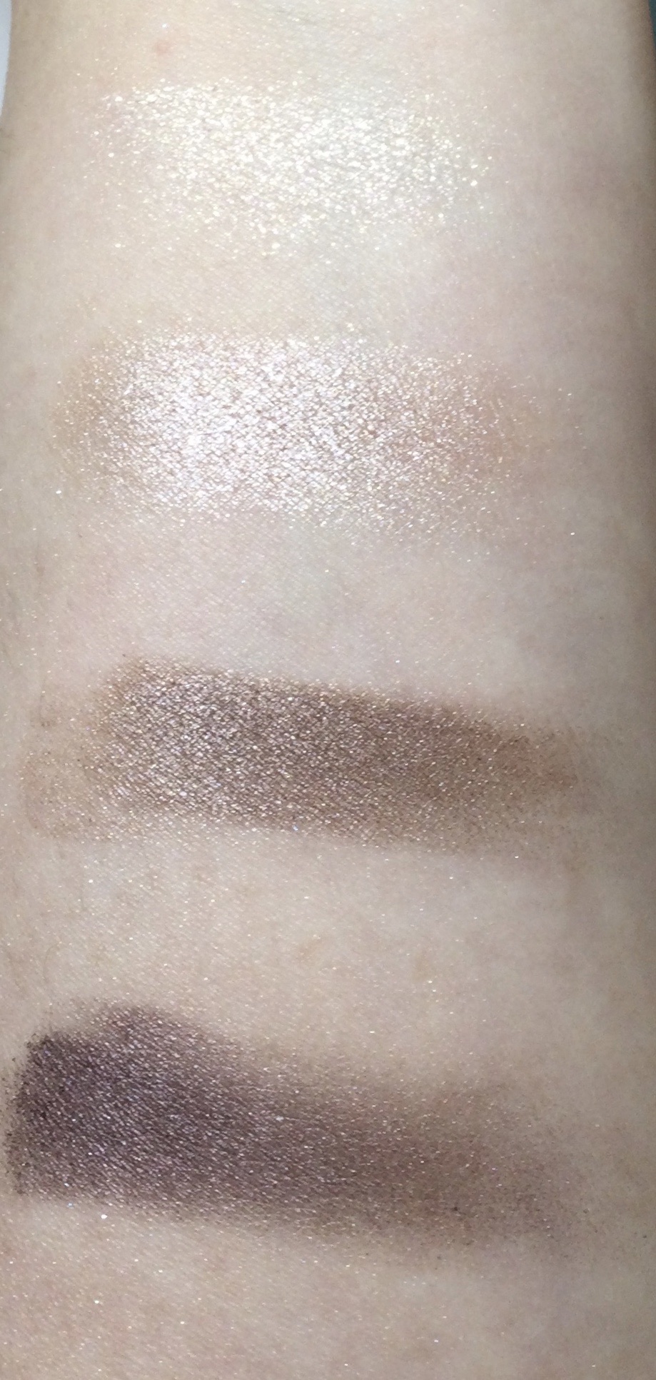 メロウ フィーリング アイズ マスカレード ナイト/ESPRIQUE/アイシャドウパレットを使ったクチコミ（3枚目）