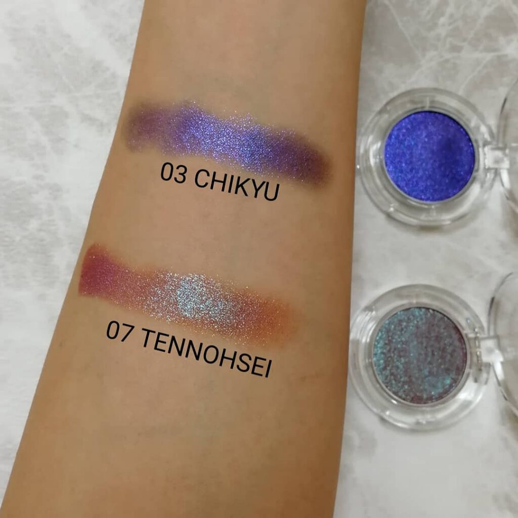 マルチグリッターカラー/ENBAN TOKYO/単色アイシャドウを使ったクチコミ(2枚目)