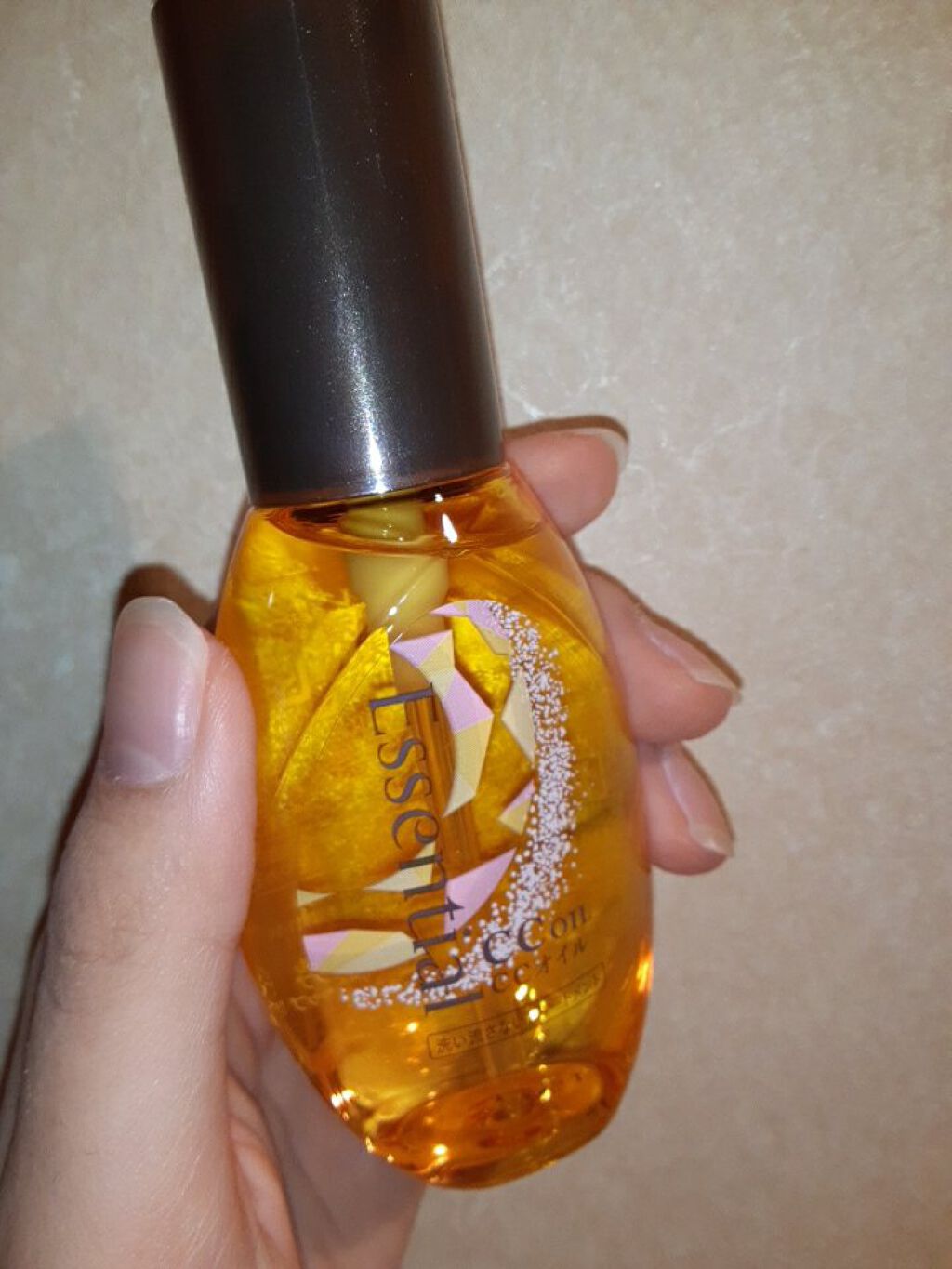 CCオイル/エッセンシャル/ヘアオイルを使ったクチコミ（2枚目）