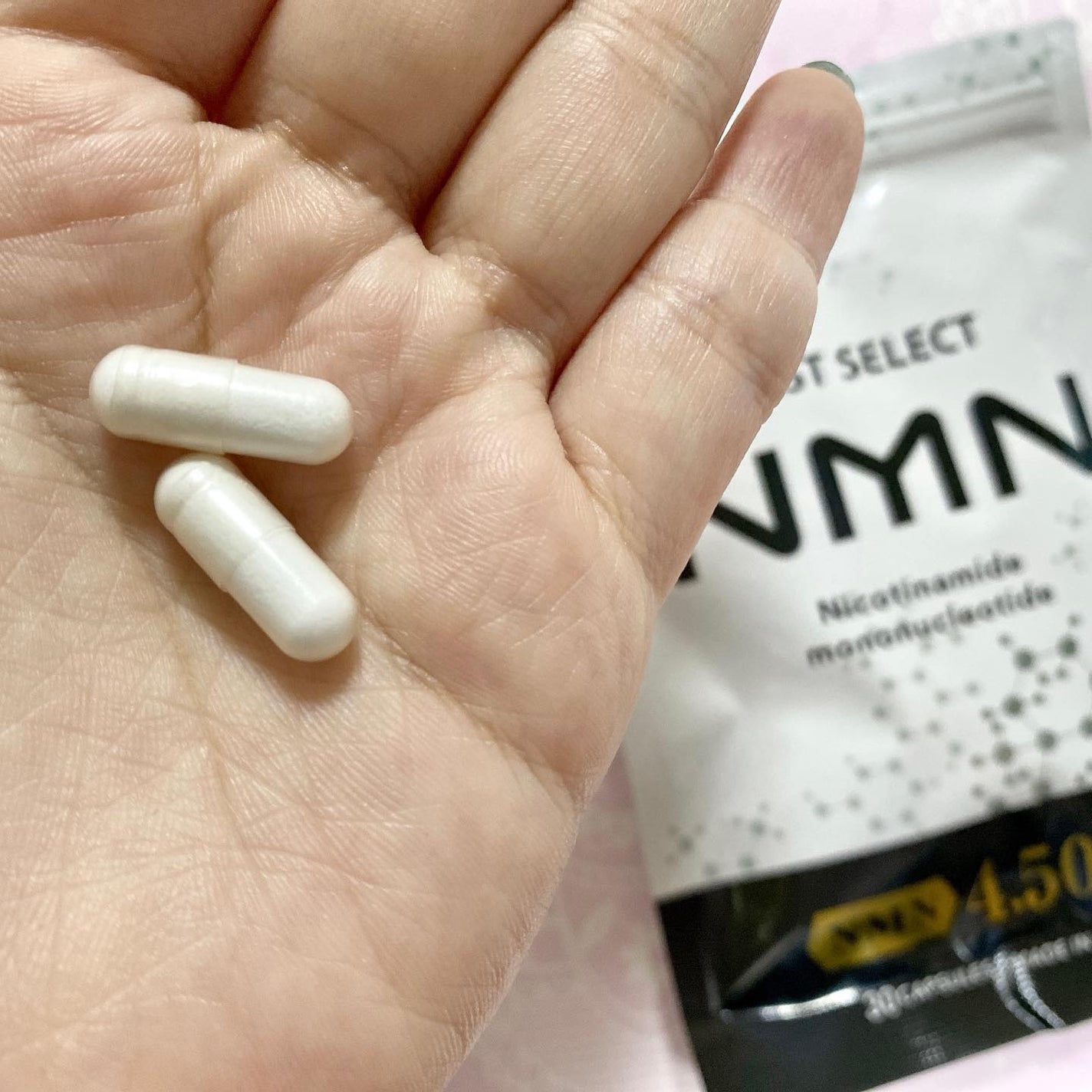 ããã¿ðãã©ãã100 on LIPS ãFIRSTSELECTNMNé«çŽåºŠ99.9ïŒ
以äžã®NMNã ã..ãïŒ3æç®ïŒ