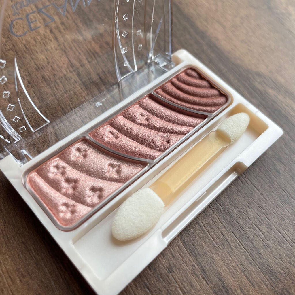 トーンアップアイシャドウ/CEZANNE/アイシャドウパレットを使ったクチコミ(2枚目)