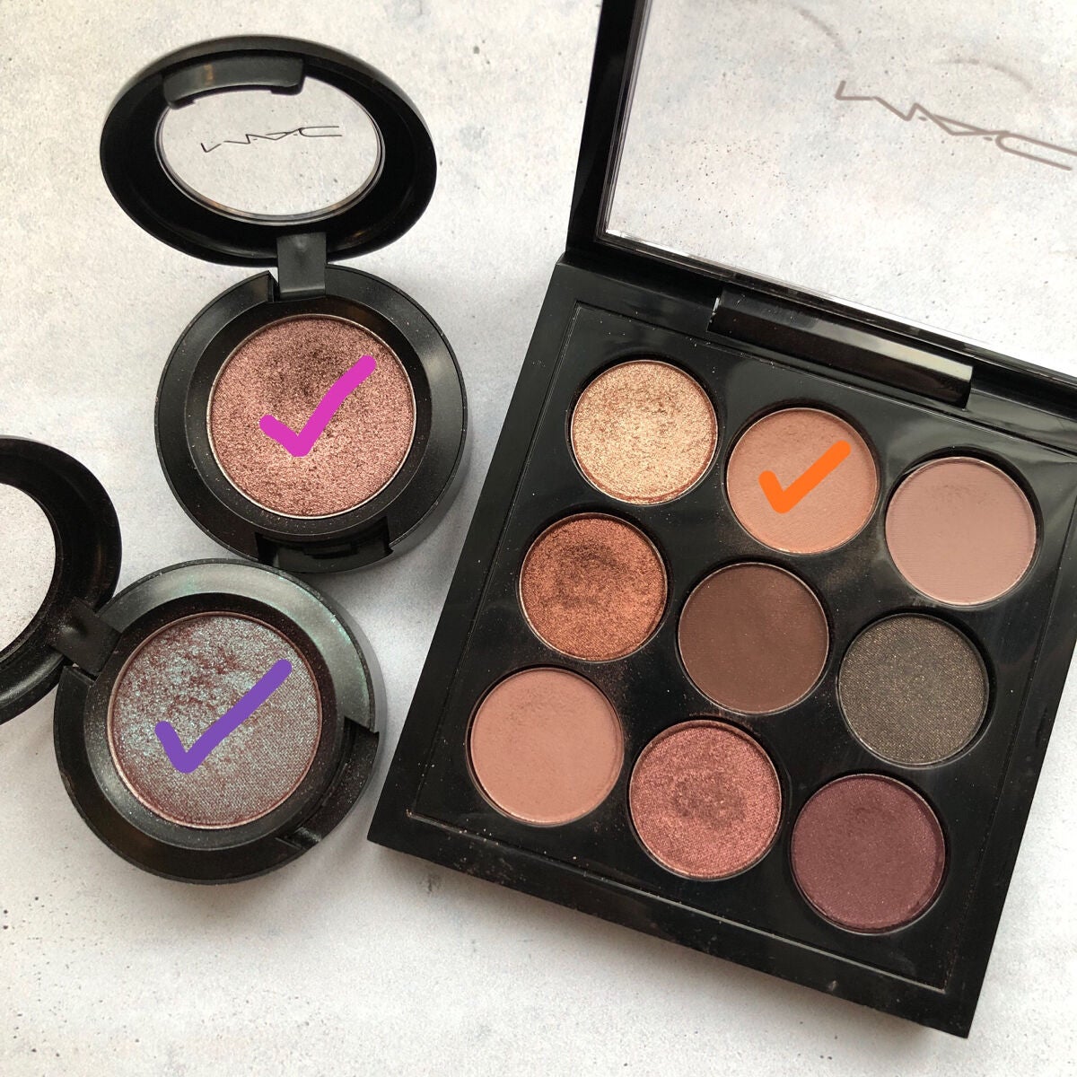 スモール アイシャドウ/M・A・C/単色アイシャドウを使ったクチコミ(3枚目)