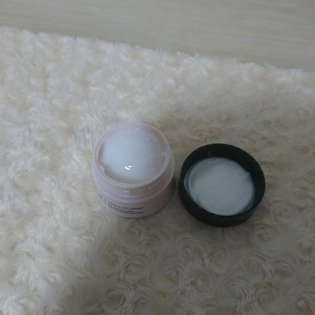 メディリフト ニードルリフトクリーム/YA-MAN TOKYO JAPAN/フェイスクリームを使ったクチコミ(2枚目)