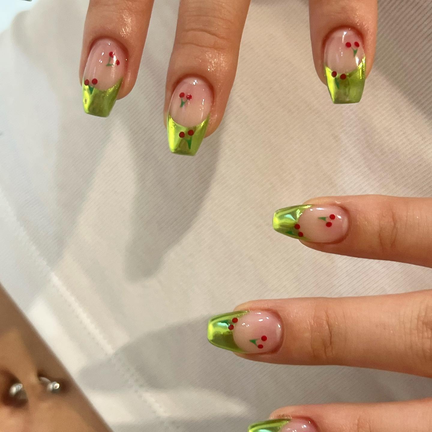 #チェリーネイルのネイルデザイン