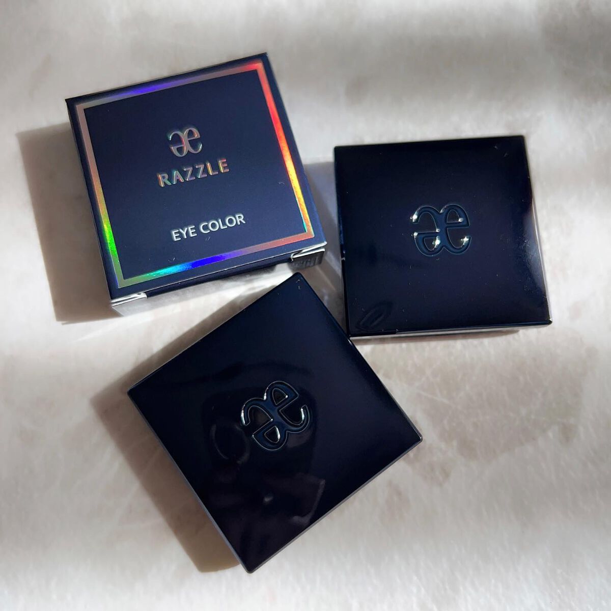 ラズル アイカラー/エレガンス ラズル /単色アイシャドウを使ったクチコミ（2枚目）