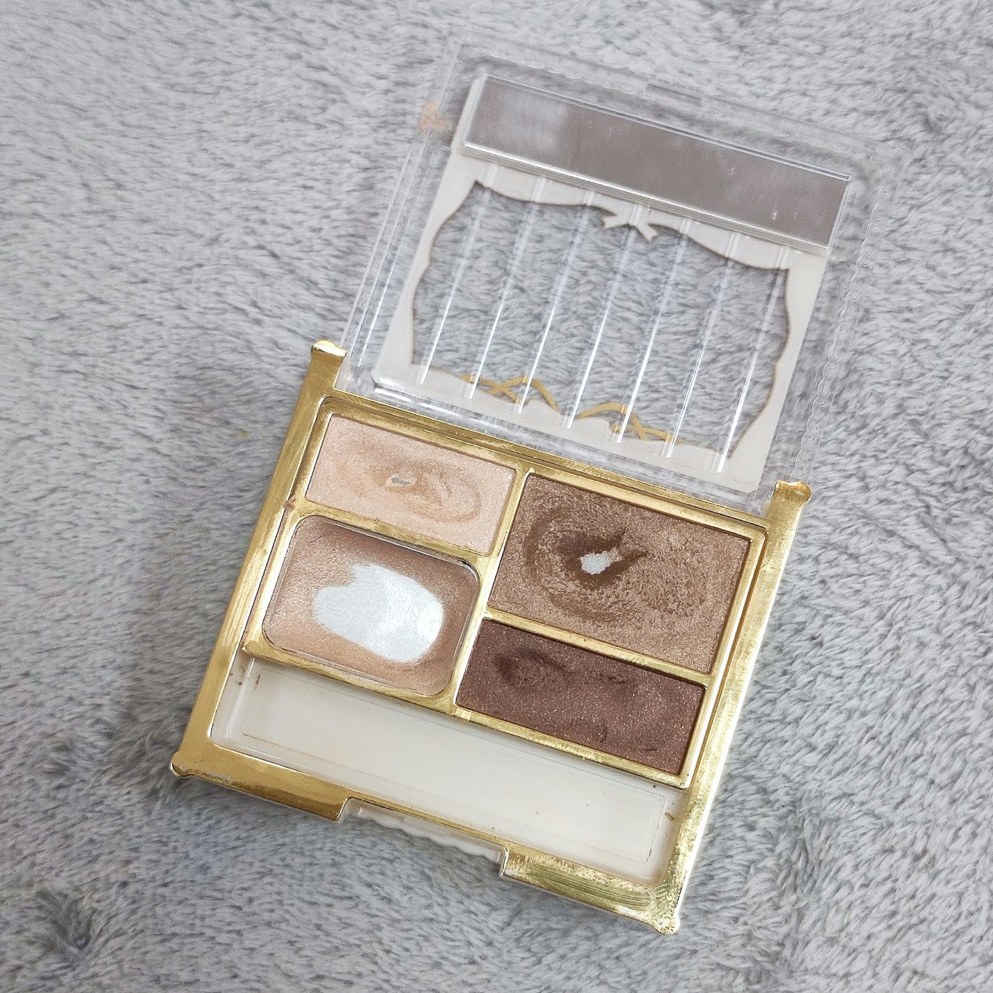 シャイニードルチェシャドウ/スウィーツ スウィーツ/アイシャドウパレットを使ったクチコミ(2枚目)