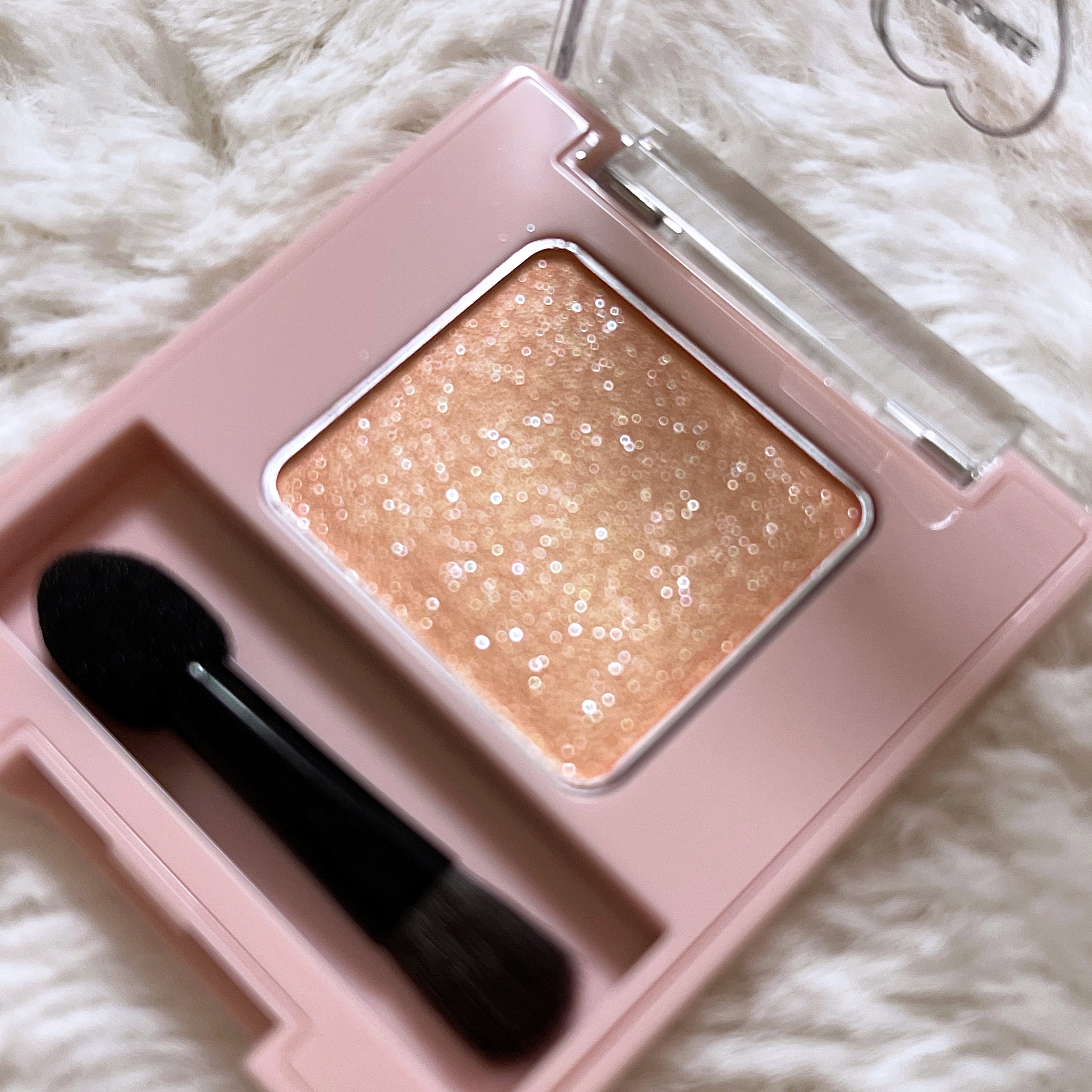 フーミー シングルアイシャドウ シャルルコーラル/WHOMEE/単色アイシャドウを使ったクチコミ（3枚目）