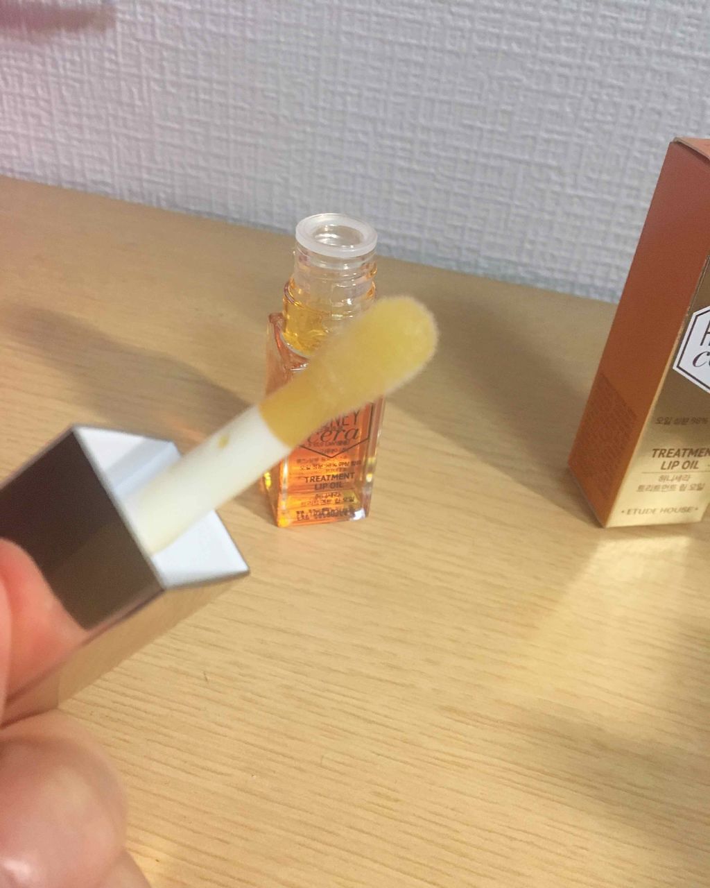 Hセラ トリートメント リップオイル/ETUDE/リップグロスを使ったクチコミ（2枚目）