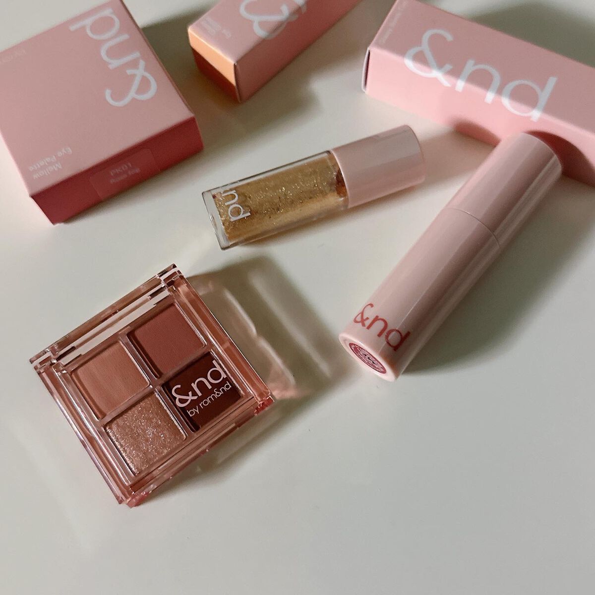 アンドバイロムアンド グラッシーボムティント/&nd by rom&nd/リップティントを使ったクチコミ(2枚目)