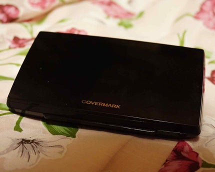 フローレス フィット/COVERMARK/クリーム・エマルジョンファンデーションを使ったクチコミ(2枚目)