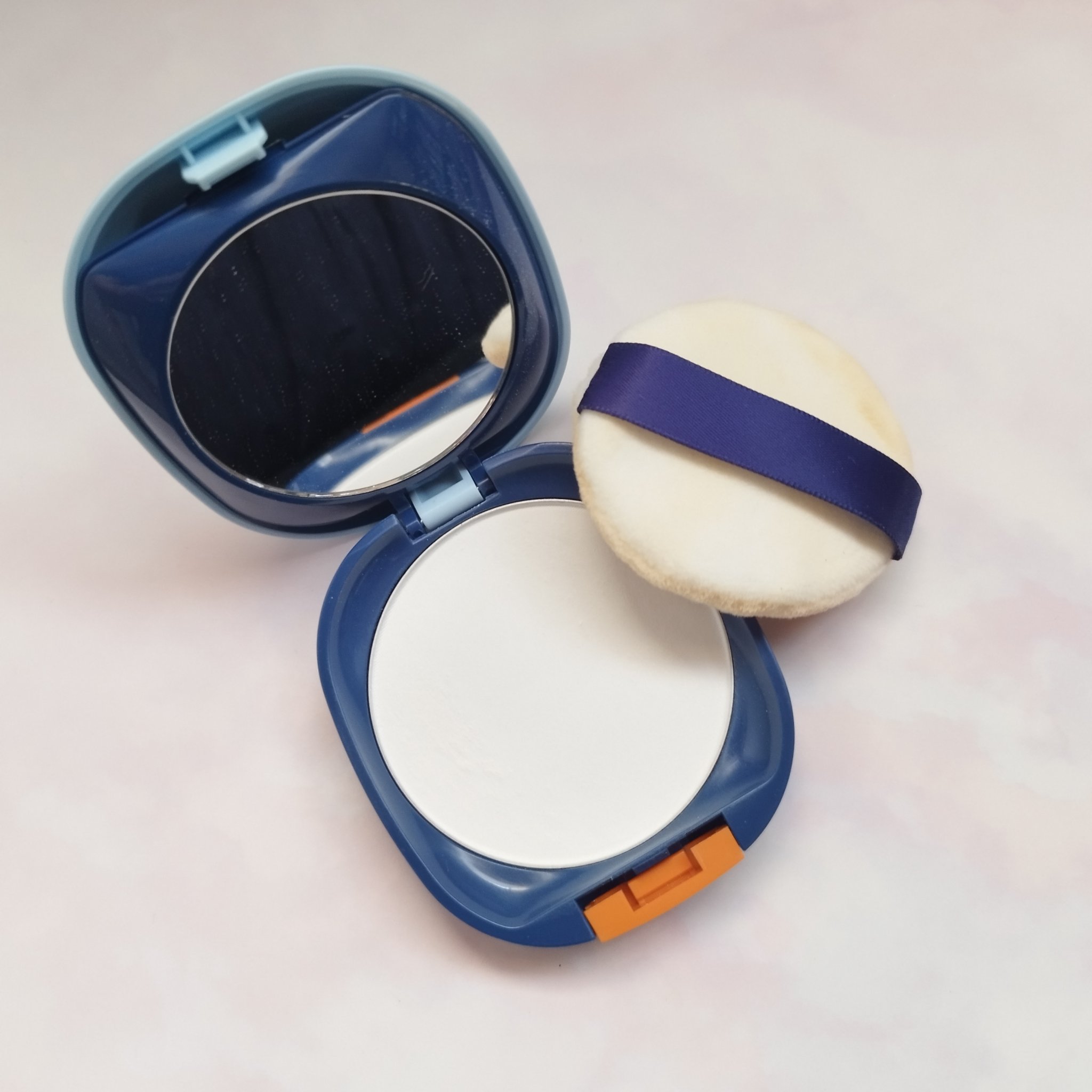 クラブ t8k（テイトク） アクネ＆オイルコントロールパウダー　(販売名：クラブ テイトク アクネ＆オイルコントロールパウダー)のクチコミ「クラブ t8k テイトクアクネ＆オイルコントロールパウダー テカリが気になるので、これ買いまし.....」（2枚目）