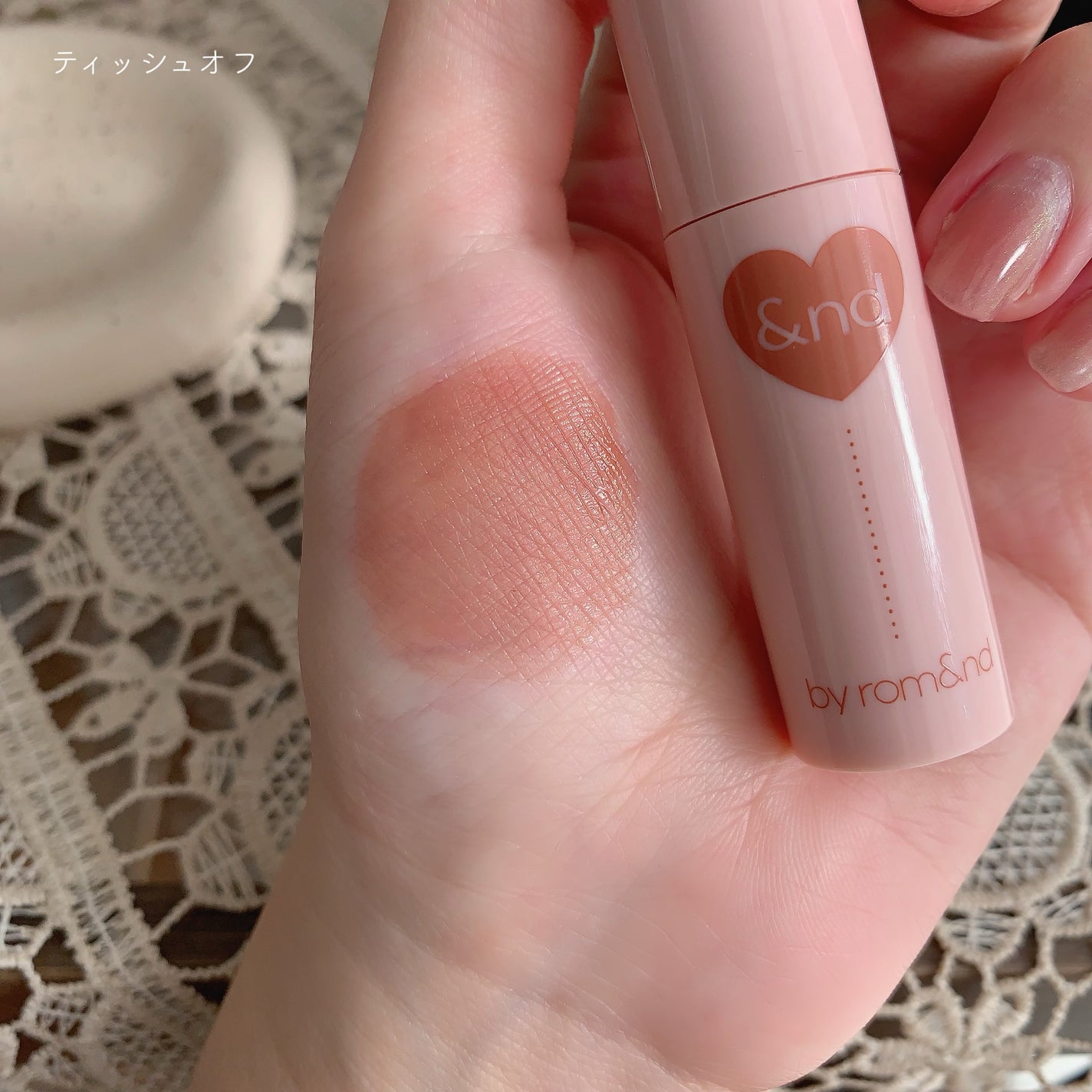 アンドバイロムアンド グラッシーボムティント/&nd by rom&nd/リップティントを使ったクチコミ(4枚目)