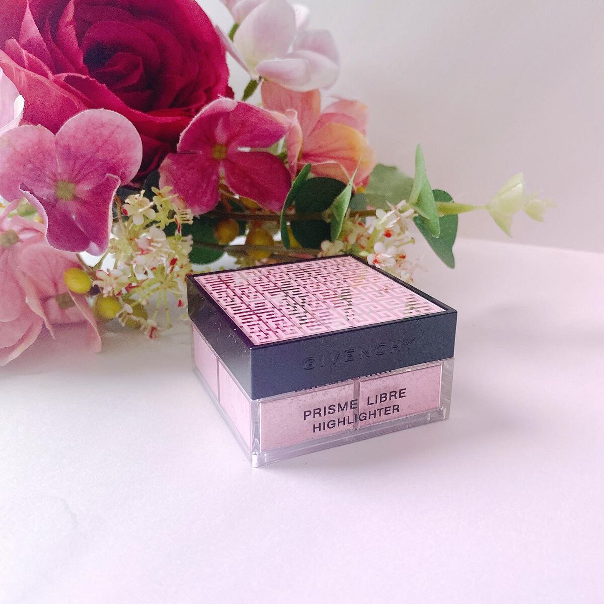プリズム・リーブル・ハイライター（フォール コレクション 2022）/GIVENCHY/パウダーハイライトを使ったクチコミ（1枚目）