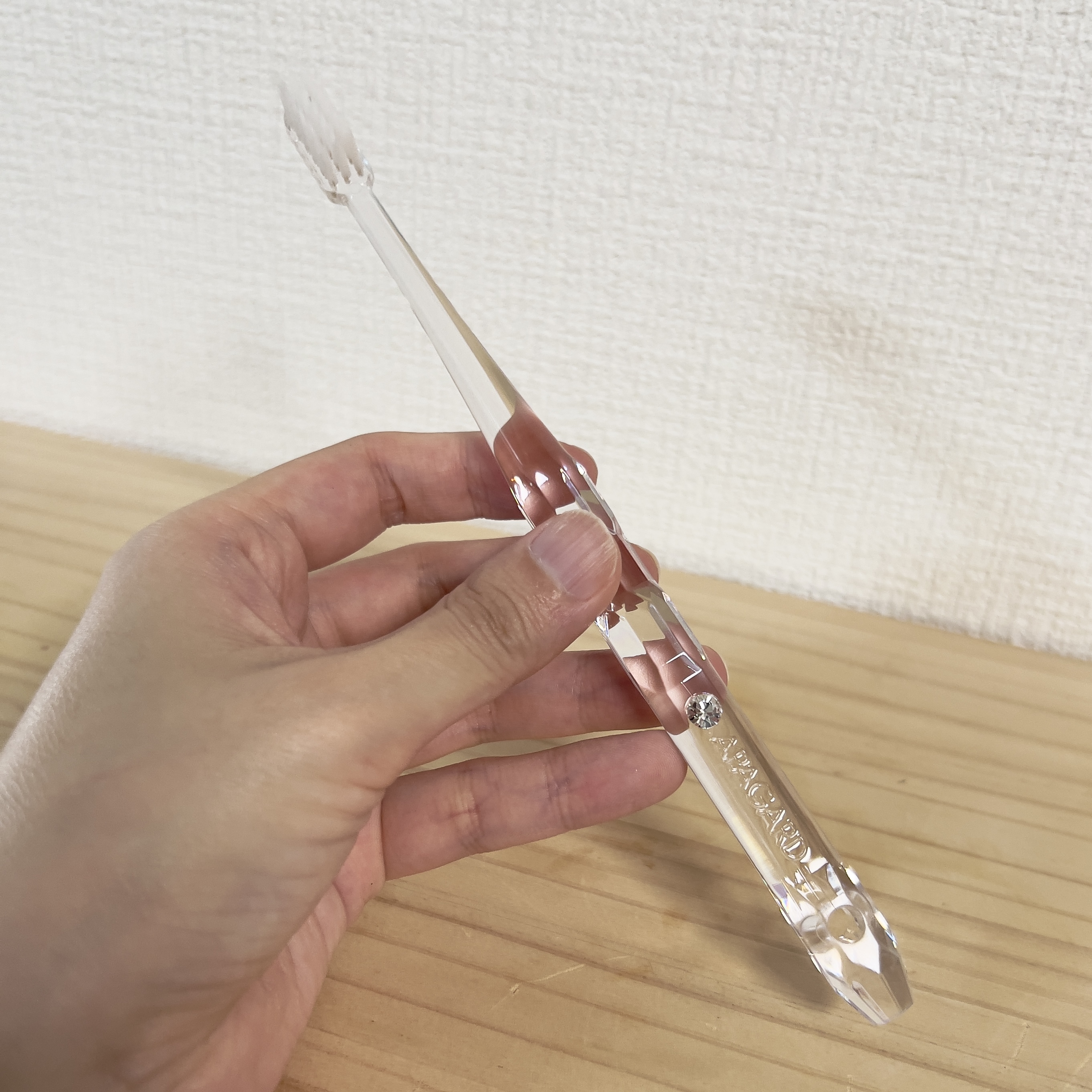 アパガードクリスタル歯ブラシ/アパガード/歯ブラシを使ったクチコミ（2枚目）