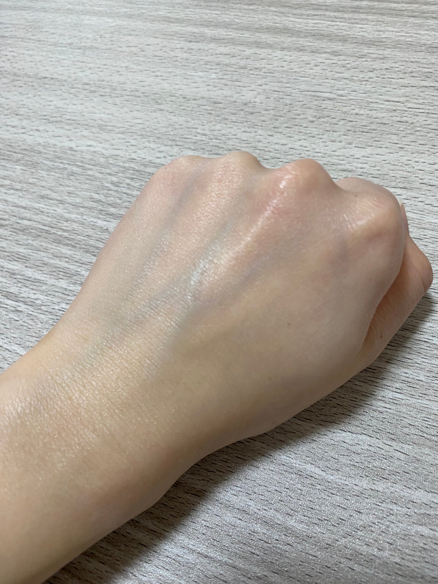 ビオレUV アクアリッチ ウォータリーホールドクリーム(水肌記憶UV)/ビオレ/日焼け止めクリームを使ったクチコミ(4枚目)