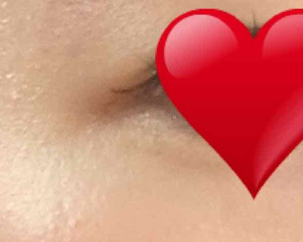 ダイヤモンドライト ハイライター ブラシ/Too Faced/メイクブラシを使ったクチコミ（3枚目）