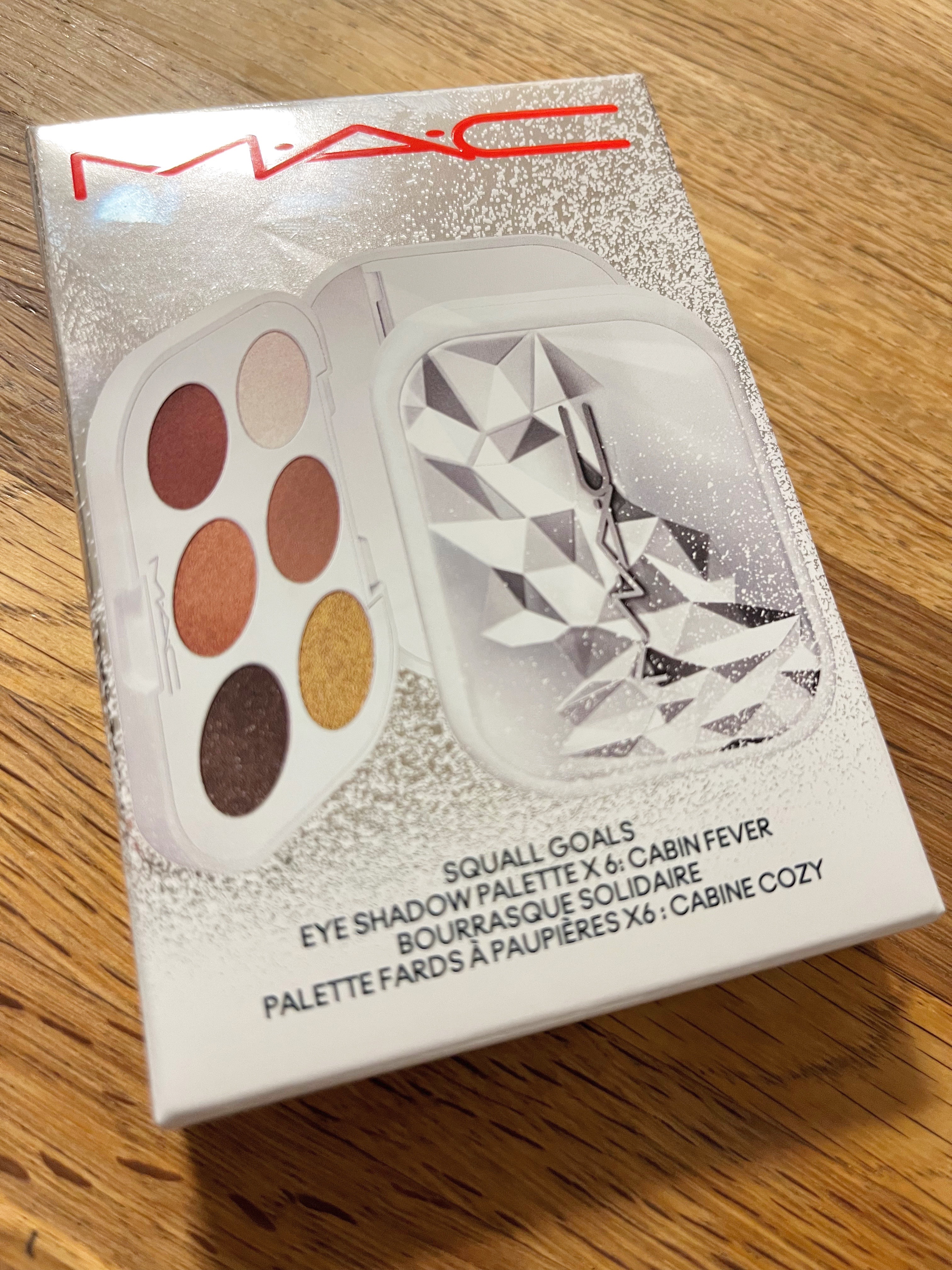 ダズルシャドウ エクストリーム/M・A・C/単色アイシャドウを使ったクチコミ（2枚目）