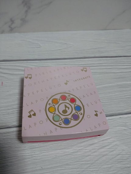 プロフィニッシュファンデーション 特製セット D (おジャ魔女どれみ 限定デザイン) オークル20/インテグレート/パウダーファンデーションの画像