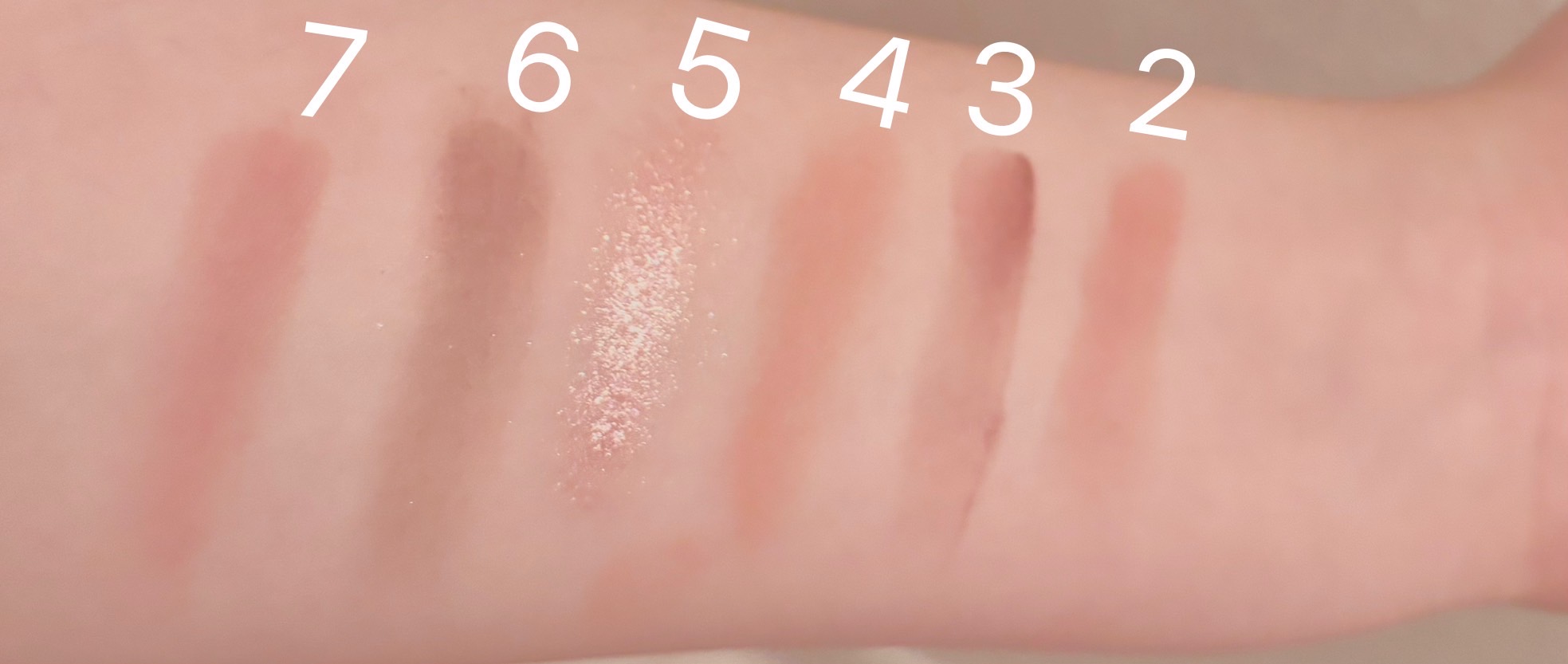 カラーパターンパレット 002 ペタルパターン/i’m meme/マルチパレットを使ったクチコミ（2枚目）