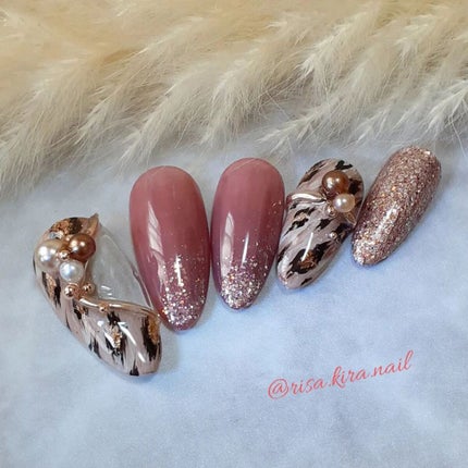 r.kira.nail on LIPS 「🤍🤍🤍#レオパードネイルもピンクでちょっと可愛く💓・・・・・・..」(1枚目)