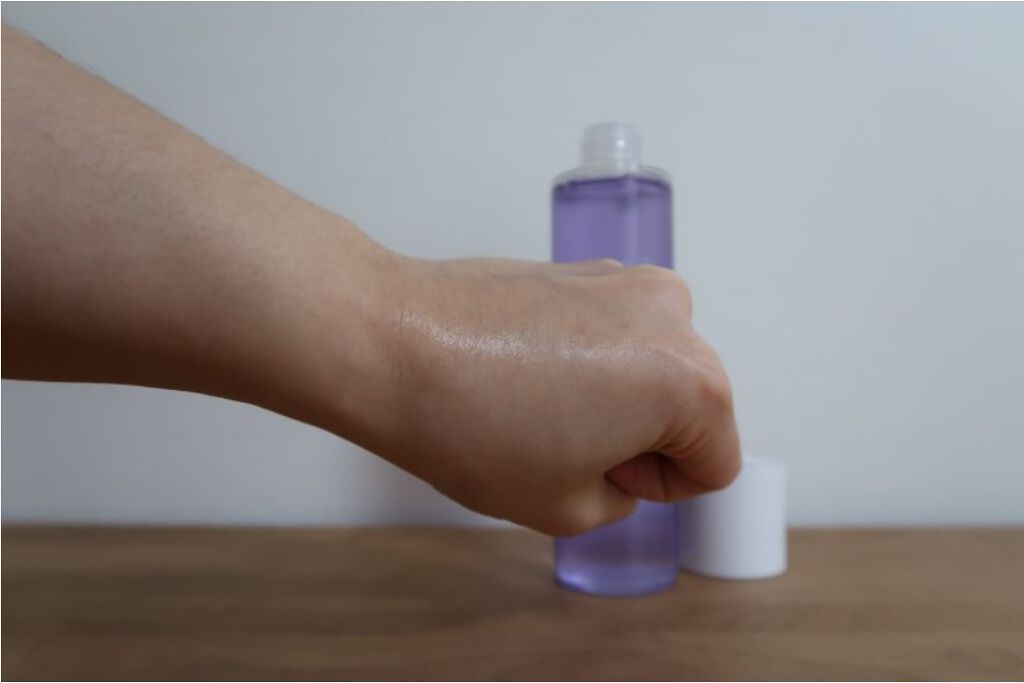 BBACLAB RECOVERING TONERのクチコミ「ビビエイシラブ
リカバーリング 乾燥肌トナー

-----------

乾燥した冬.....」（3枚目）