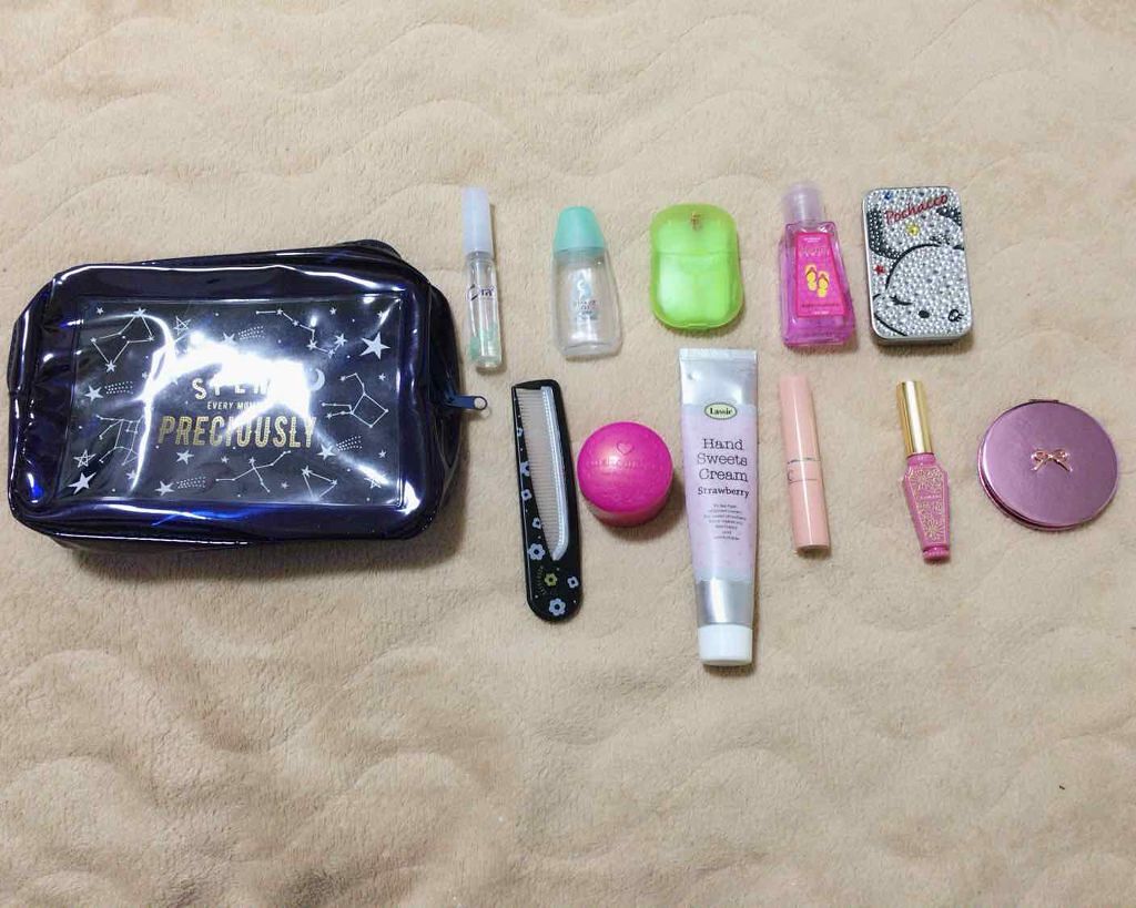 あかり on LIPS 「#みんなのポーチ事情私もかこさん達に便乗して、ポーチを紹介した..」(1枚目)