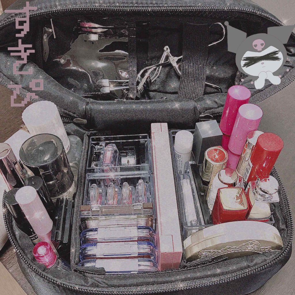 saki...♥ on LIPS 「おにゅーのコスメポーチ届いてるんるん♥今まで使ってたのは、入り..」(1枚目)