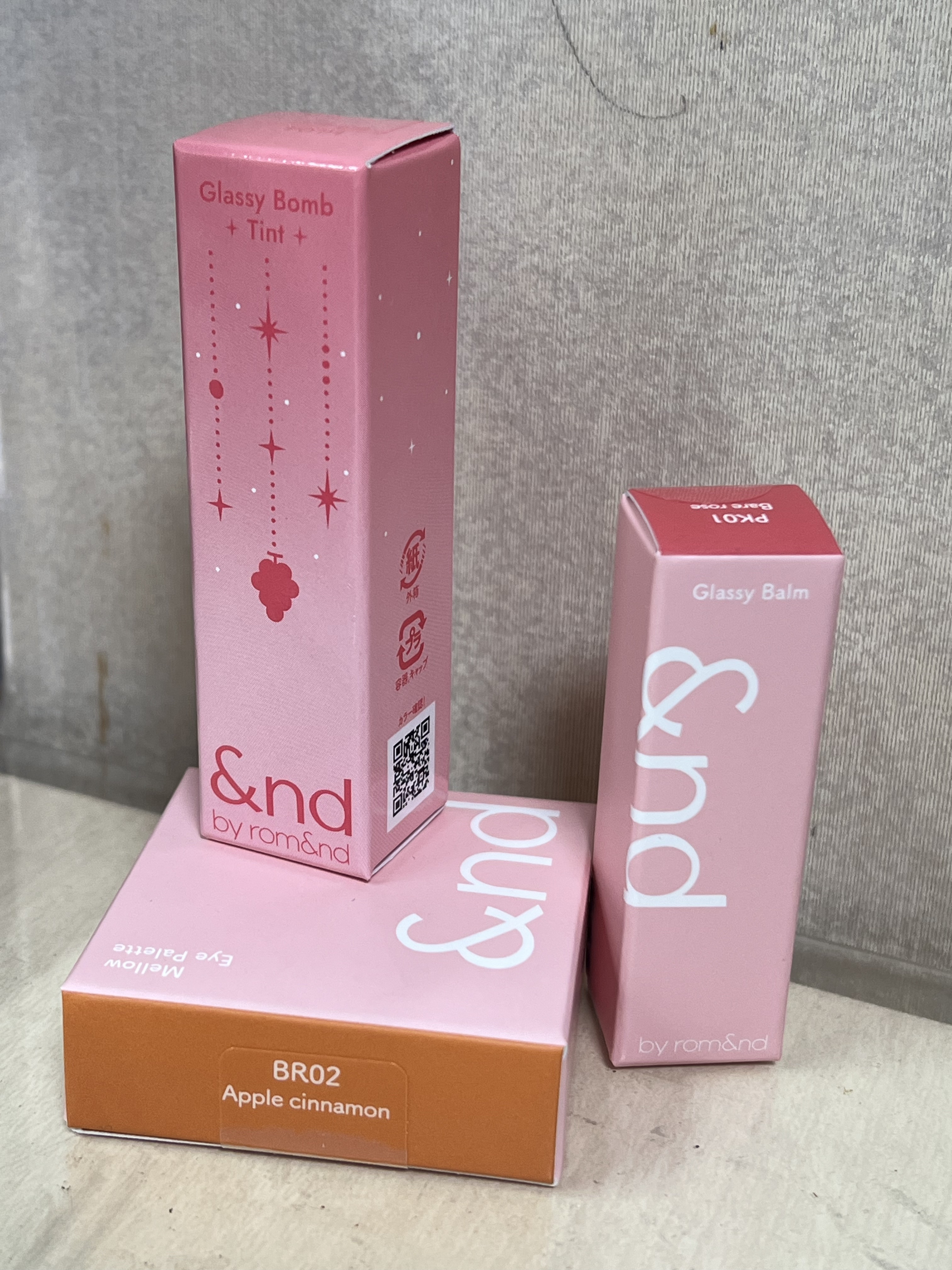 アンドバイロムアンド グラッシーバーム/&nd by rom&nd/口紅を使ったクチコミ（2枚目）